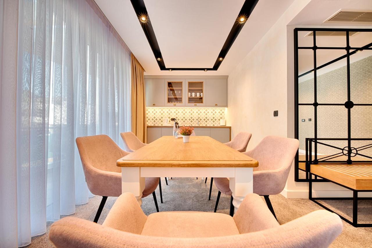 באר Apart Hotel Kalamper מראה חיצוני תמונה
