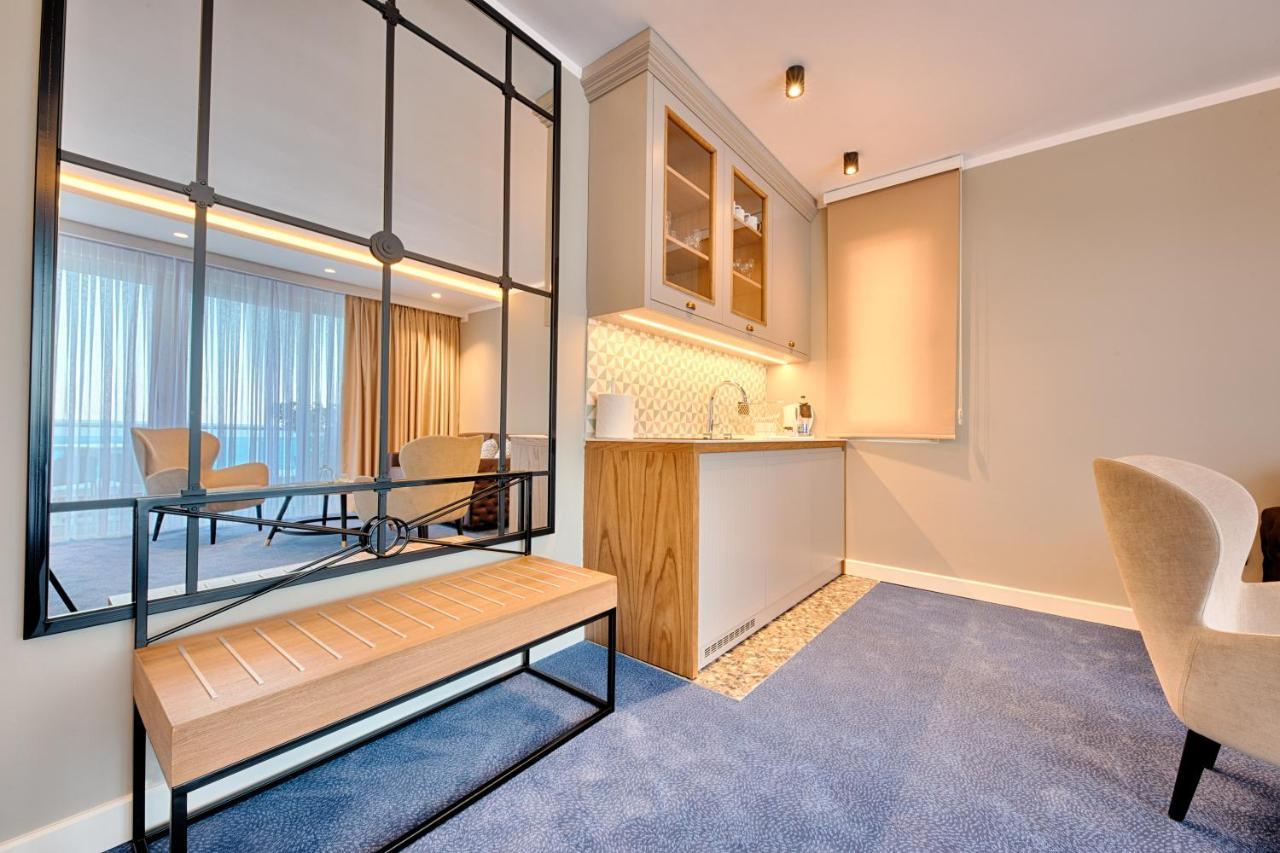 באר Apart Hotel Kalamper מראה חיצוני תמונה